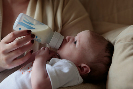Baby Feeding Essentials: From Bottles to Bibs