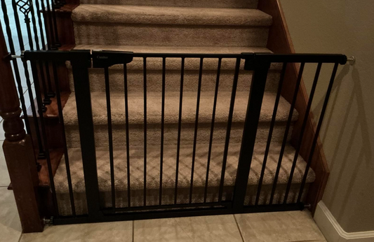 Child Safety Gates: Creating a Safe Home for Your Little Explorer 🚧👶
