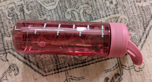 🧒 Why a Junior Water Bottle Makes a Difference in a Child’s Daily Routine